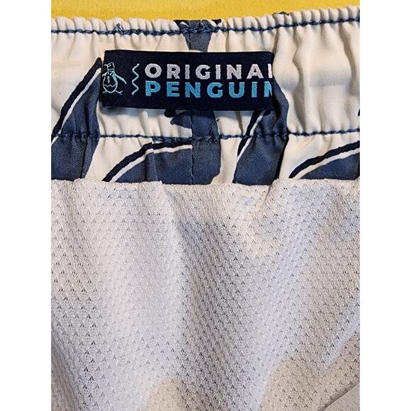 ORIGINAL‎ PENGUIN Palm Leaf Swim Shorts BARELY BLUE Size M - Picture 4 of 6